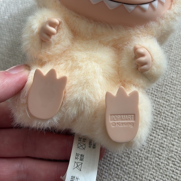 LABUBU - Picture 5 of 5